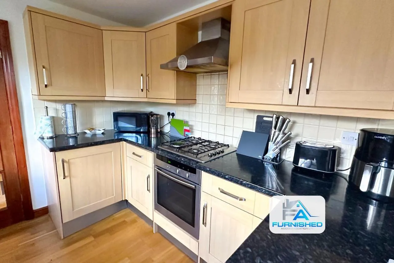 Contractor Stays By Furnished Accommodation Leeds - Free Van Parking On Driveway 布拉姆霍普 度假居
